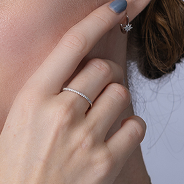 HALF ETERNITY RING(2XR0233)Pt950 リング｜スタージュエリー公式