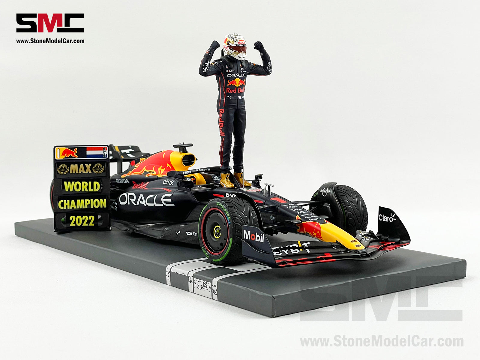 1 Max Verstappen 2022 World Champion Red Bull F1 RB18 Japan GP 1