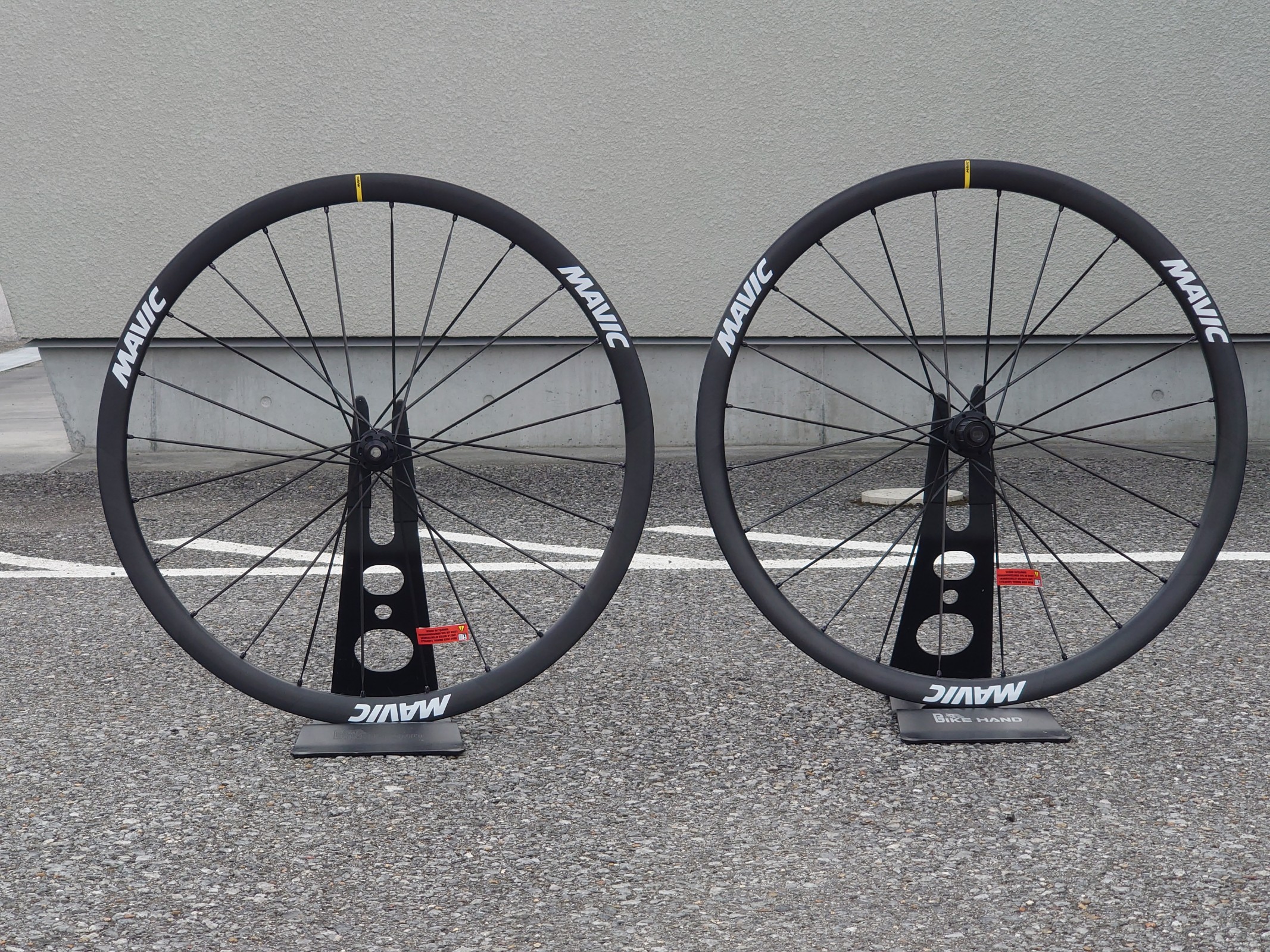 ロングライドに最高のMAVICホイール！「COSMIC SLR 32」にも限定カラー