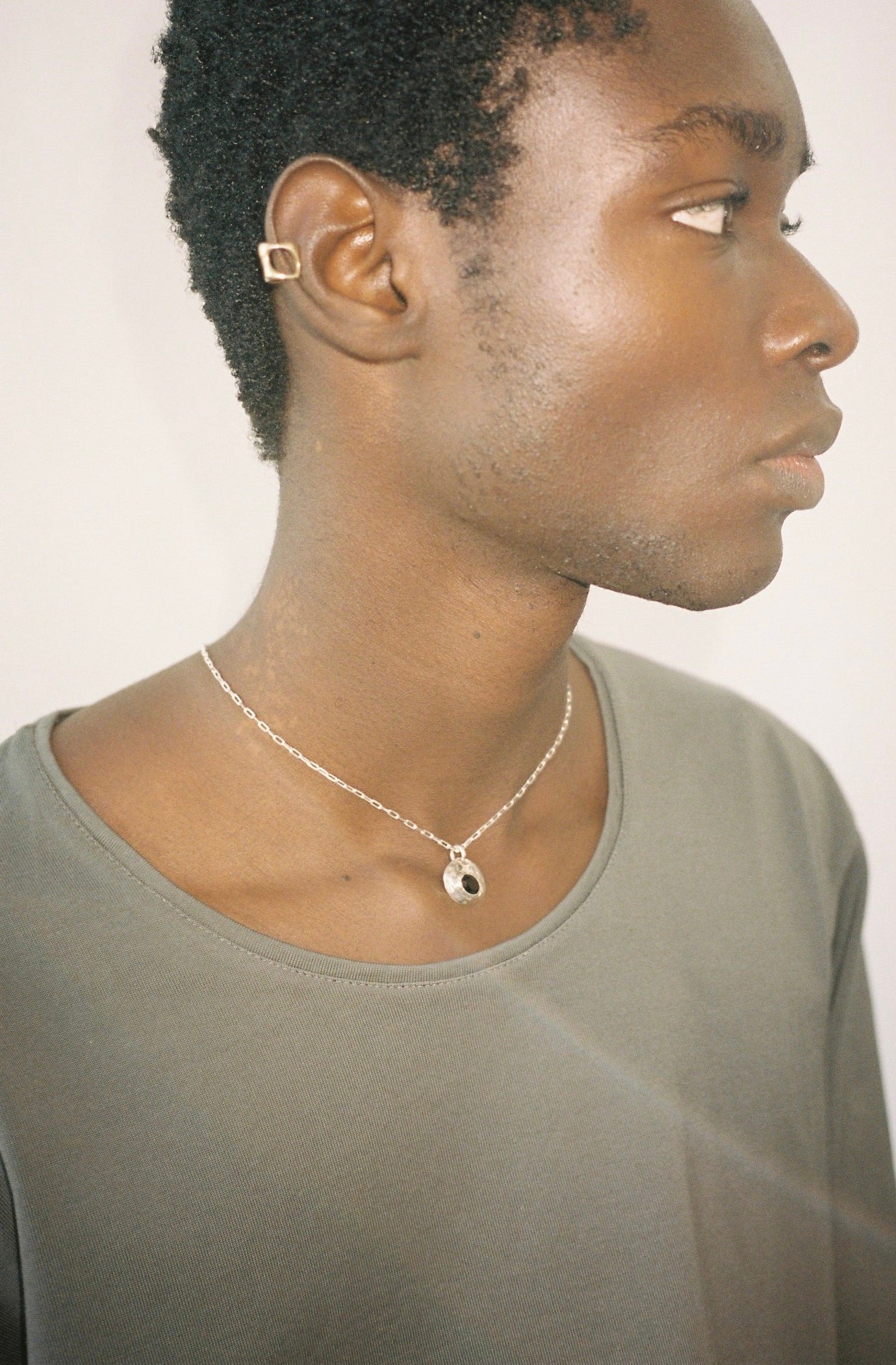 MACULA NECKLACE – STRONG