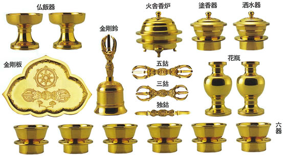 鈴木法衣店 / 四面器