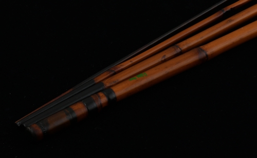 俊秀作 タナゴ竿 5寸5分元 4本継 1尺9寸 (58cm) ケース付の通信販売