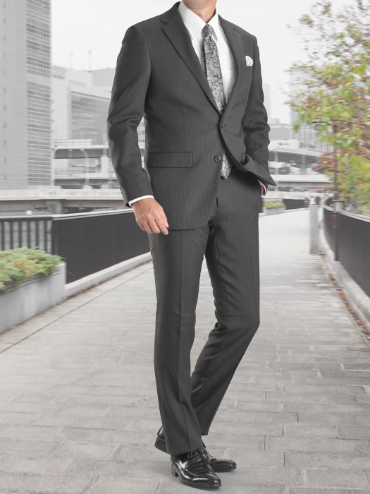 知的なグレー・ストライプスーツ | メンズスーツのスーツスタイル