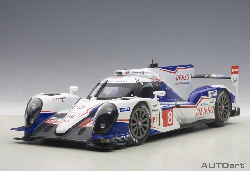 Toyota TS040 Hybrid #8 Davidson/Buemi/Lapierr Le Mans 2014 WEC