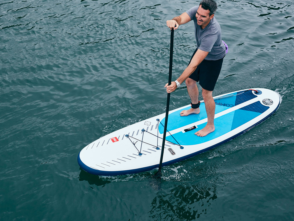 まさかこの中に！？世界最小パッケージとなるコンパクトなSUPボード