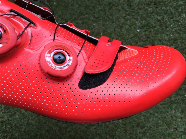 中級者による製品レビュー Vol.1 S-Works 6 Road シューズ