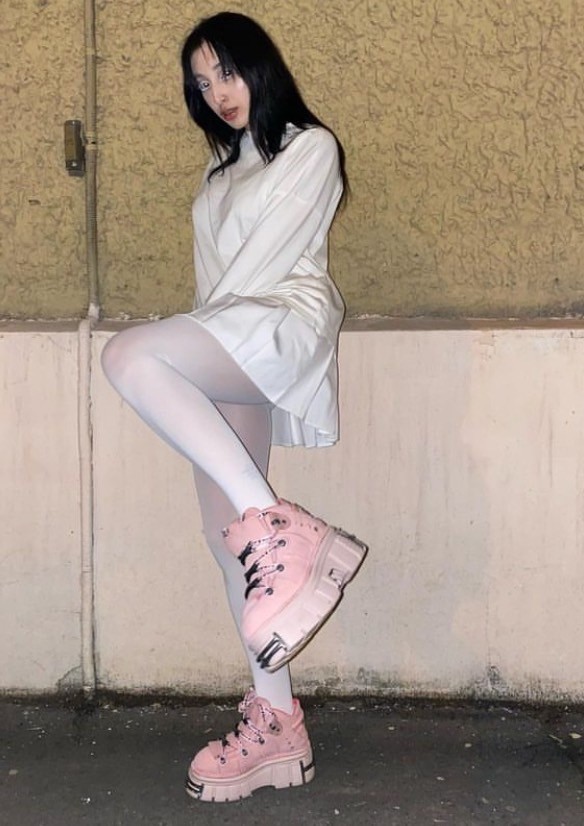 取り寄せ] M-106-C158 / ピンクスエード / 厚底スニーカー / 本革【NEW