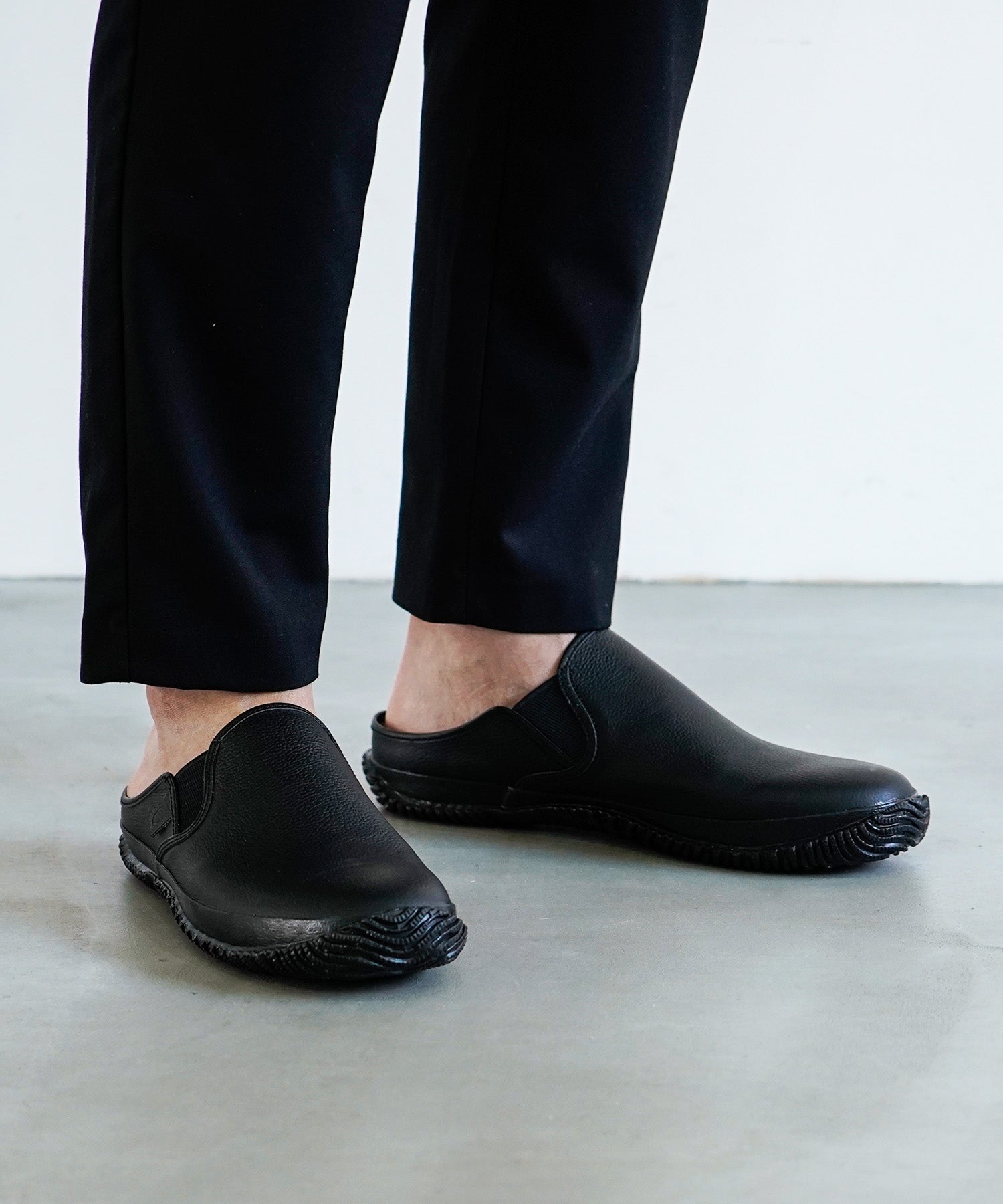 SP-725 Black/Black | 国産ハンドメイド スニーカー スピングル