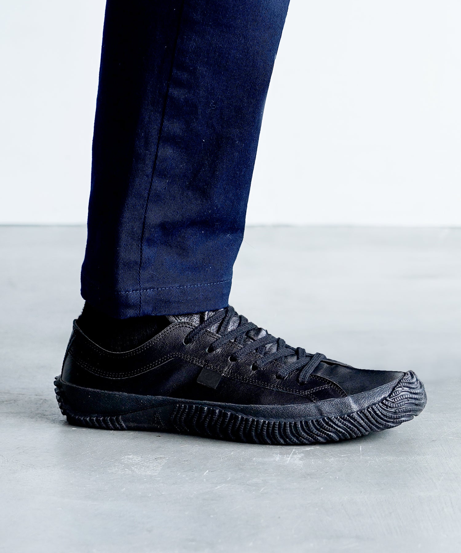 SP-110 Black/Black | 国産ハンドメイド スニーカー スピングル