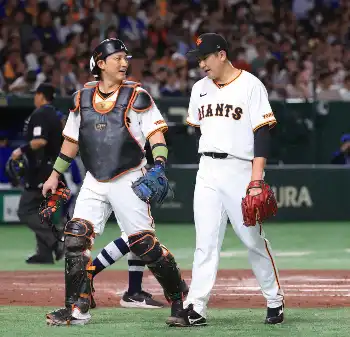 最強の絆「スガコバ」バッテリー。菅野智之（右）と小林誠司