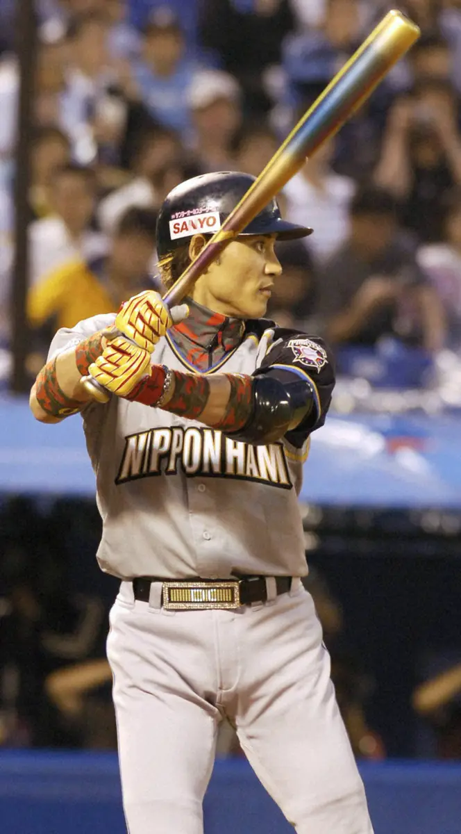 2006年、オールスターゲーム第1戦で虹色の輝きを放つバット、電光