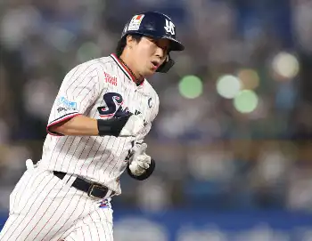 記事全文】ヤクルト・山田哲人が3試合ぶりの9号ソロ 12年連続2桁本塁打