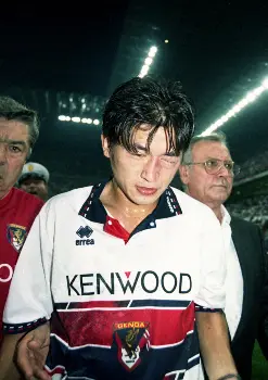 94年セリエA開幕戦＜ACミラン・ジェノア＞前半28分、ジェノアのFW