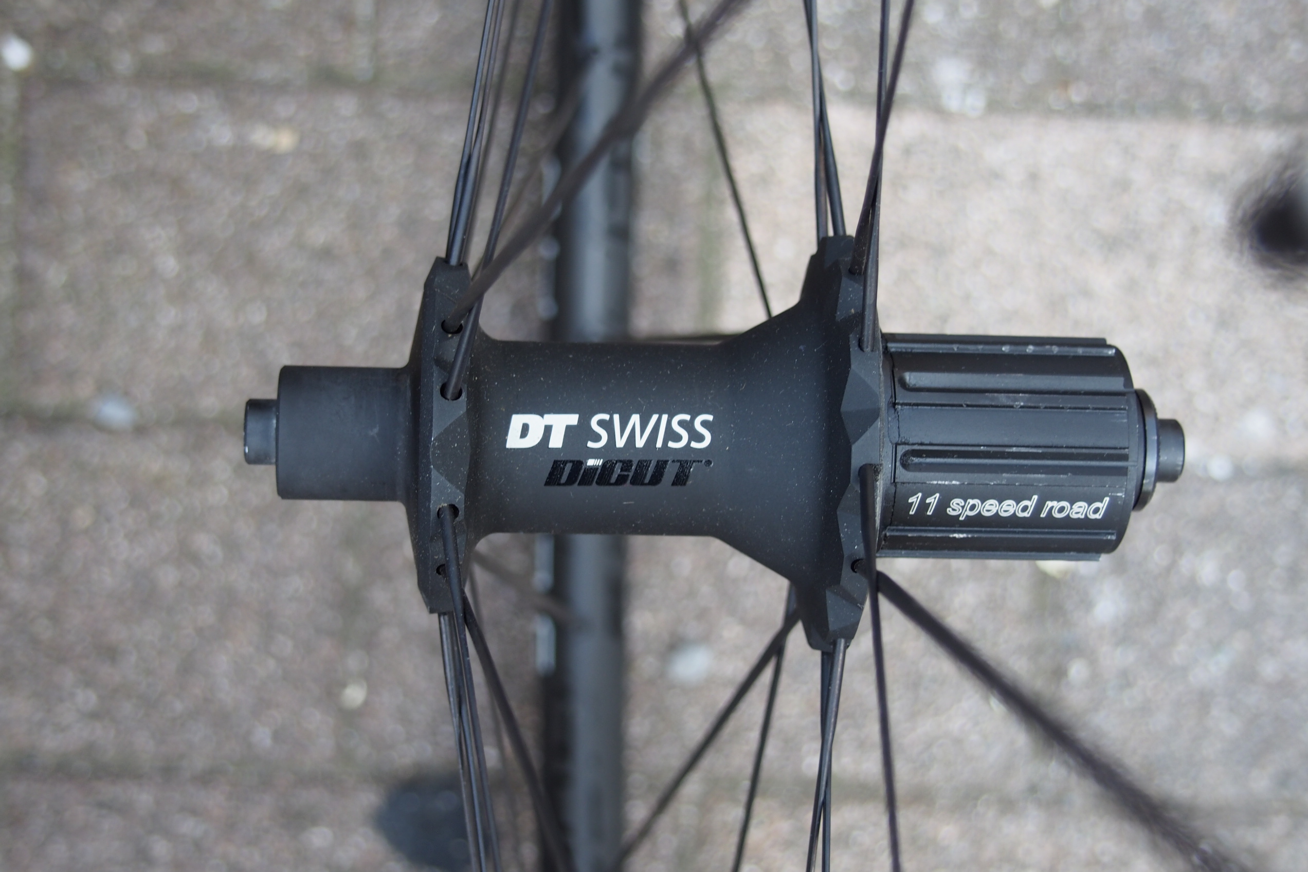 BLOG スイスメイドの高い精度を持つ【DT SWISS 】のハイエンドな