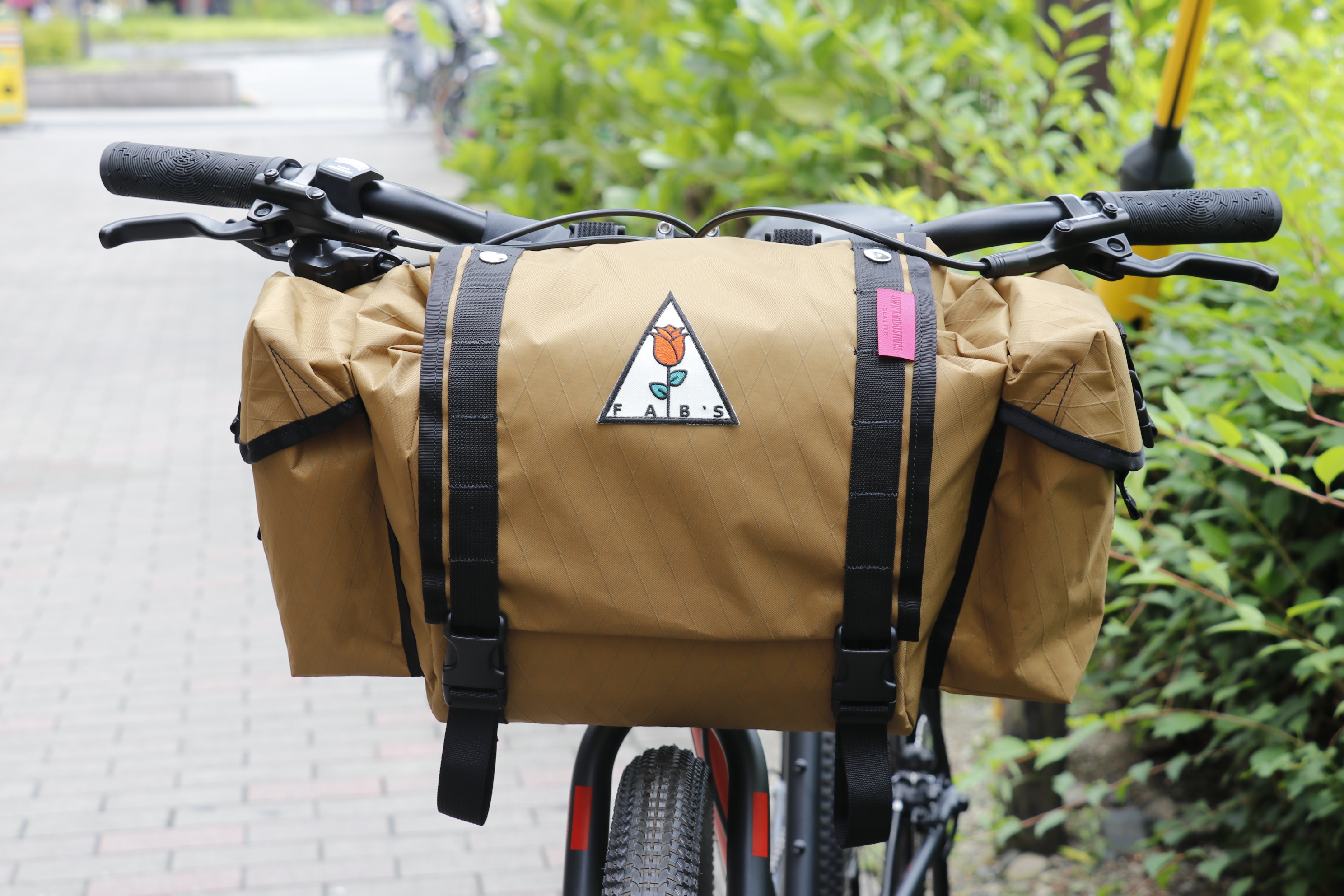 BLOG 最大容量34LでキャンプツーリングもOK!!アドベンチャー