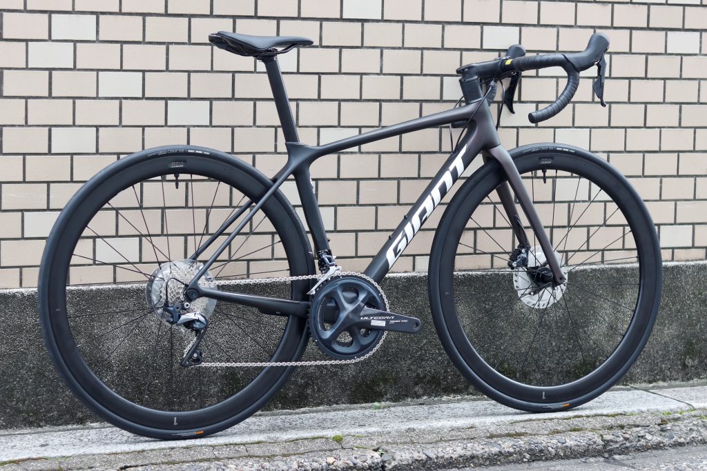 BLOG 先行 新モデルご好評いただいております！【 GIANT