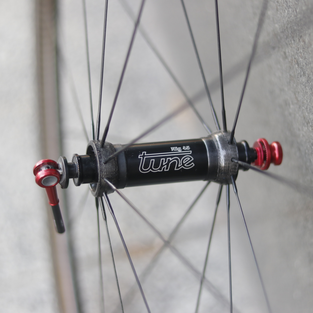 BLOG 【中古パーツ】ドイツのクラフトマンシップ漂う970gの超軽量