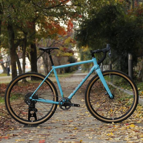 BLOG 【中古グラベルバイク】軽くて登れるハイエンドスチールフレーム