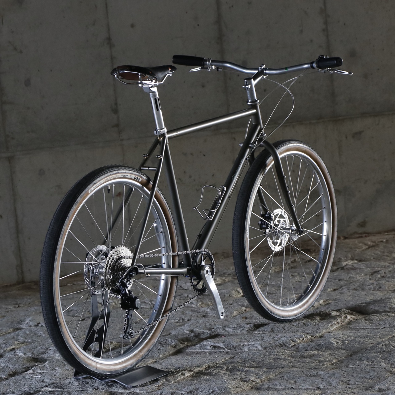 BLOG グラベルバイクとも相性抜群。ネオクラシックスタイルの超快適