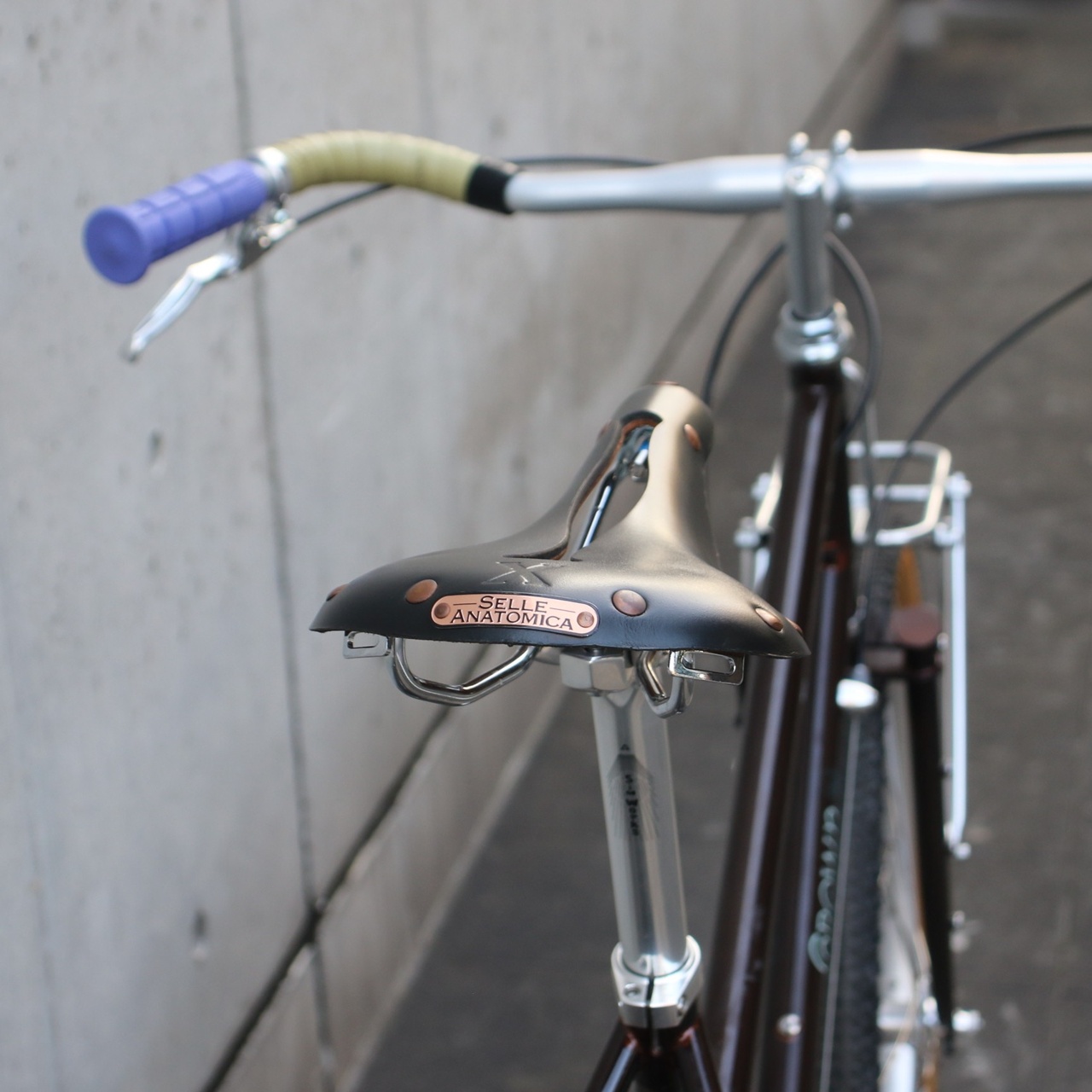 BLOG グラベルバイクとも相性抜群。ネオクラシックスタイルの超快適