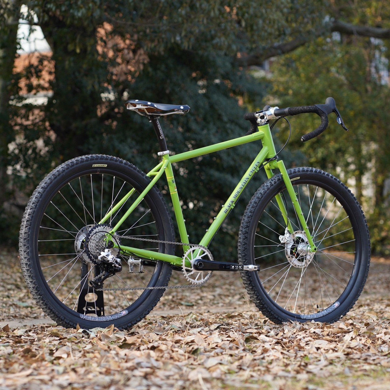 BLOG グラベルバイクとも相性抜群。ネオクラシックスタイルの超快適