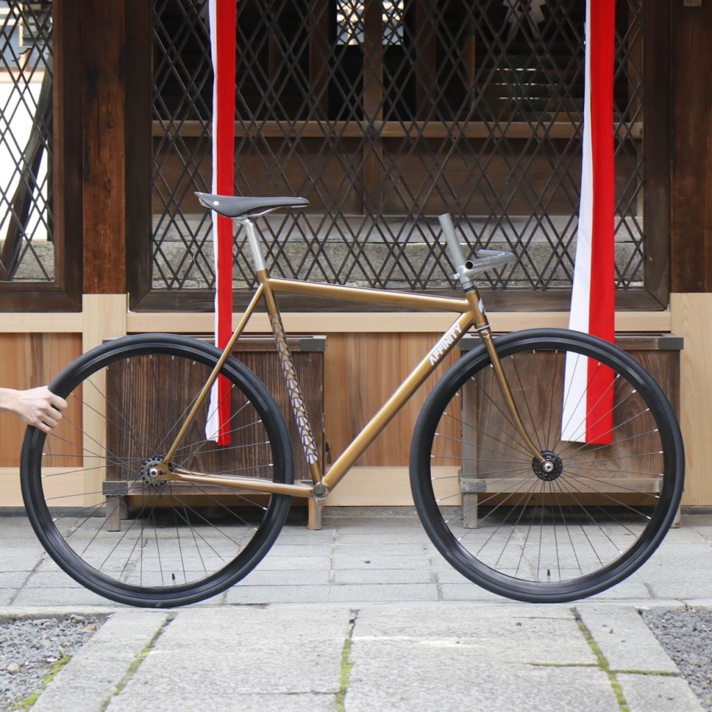 BLOG 前下がりの戦闘的スタイルでお馴染み、生粋のストリート