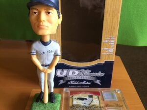 中田翔選手＃6 日本ハムファイターズ直筆サイン色紙 - SPORTS GALLERY USA