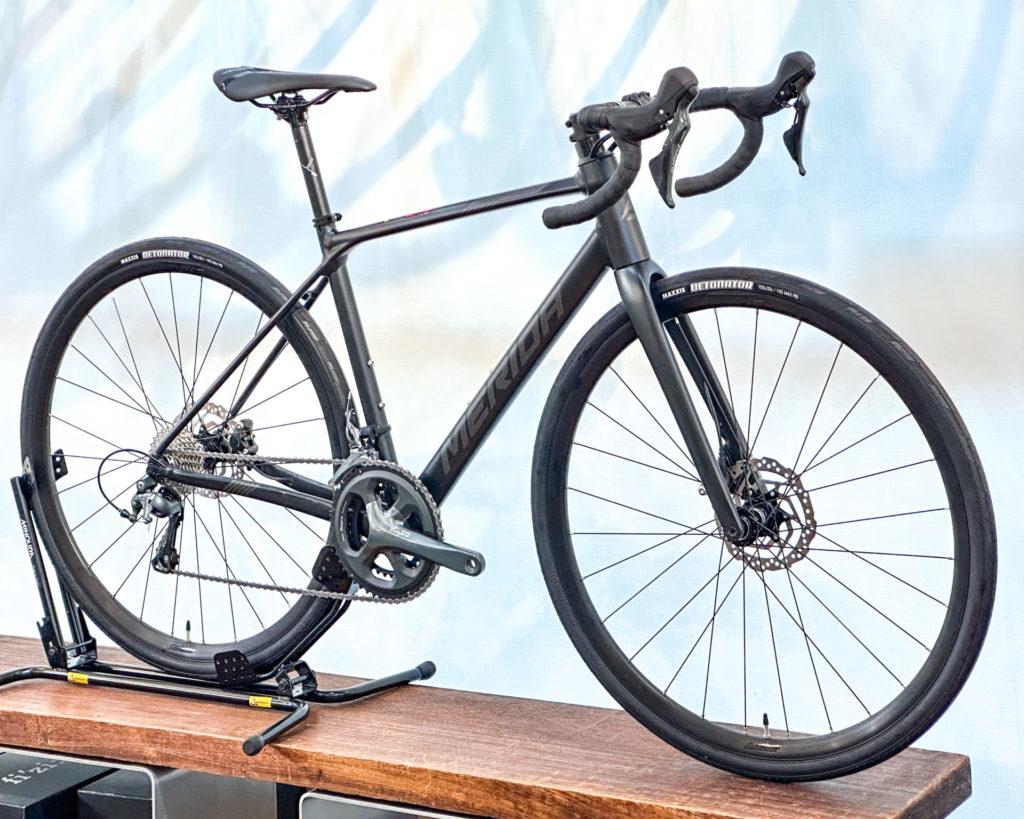 MERIDA SCULTURA ENDURANCE 300 | 大阪-平野 ロード・クロス