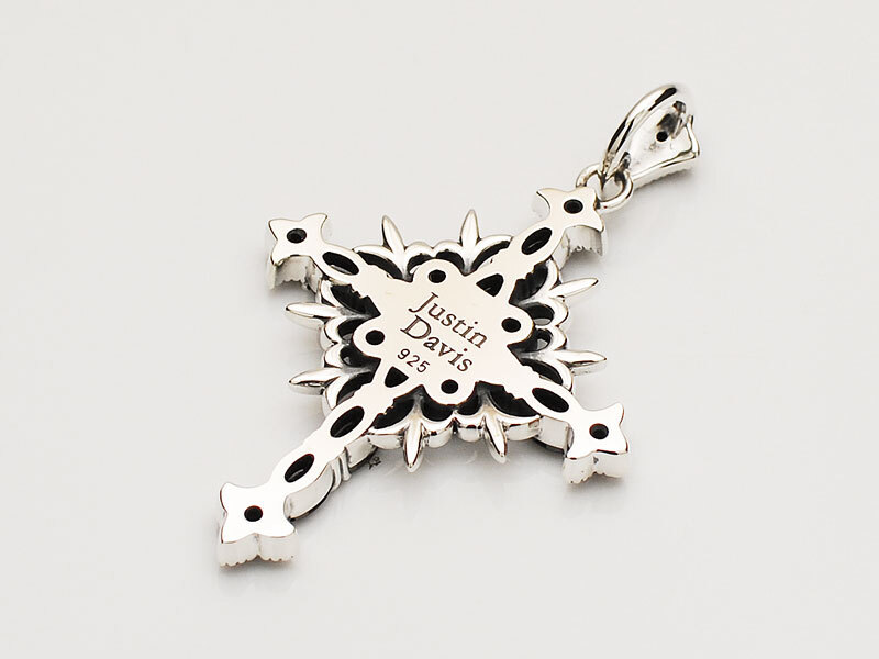 ST.POPE JOHN PENDANT/BK/Justin Davis（ジャスティンデイビス
