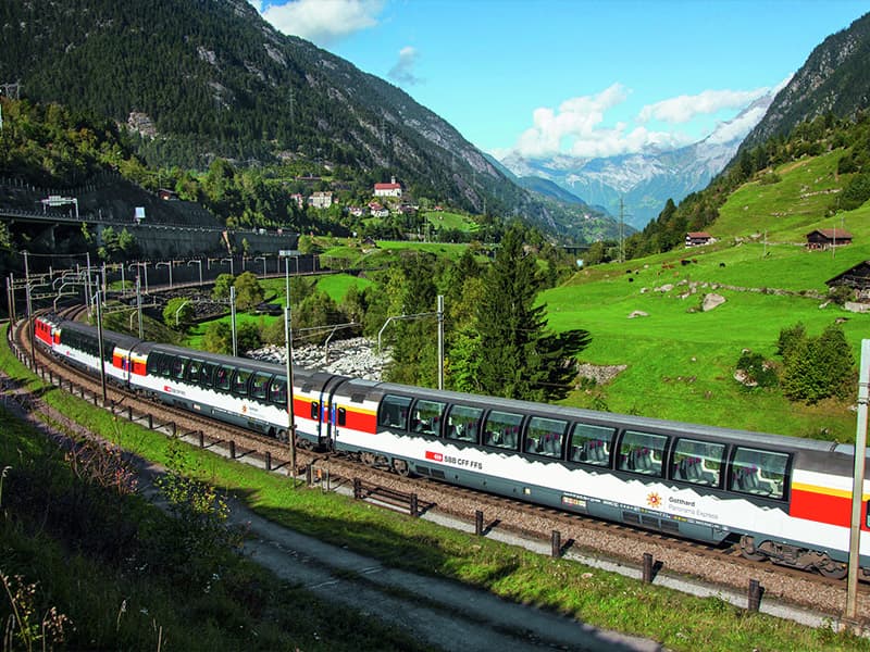 ゴッタルド・パノラマエクスプレス（Gotthard Panorama Express）の旅