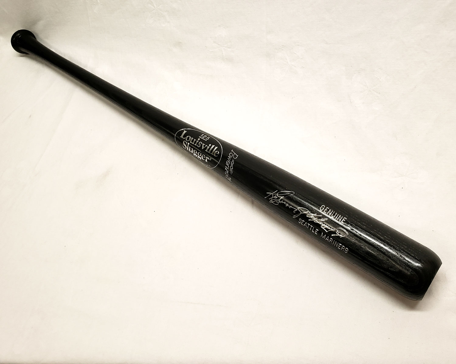 Ken Griffey Jr. Signed Auto Bat JSA - SWIT Sports