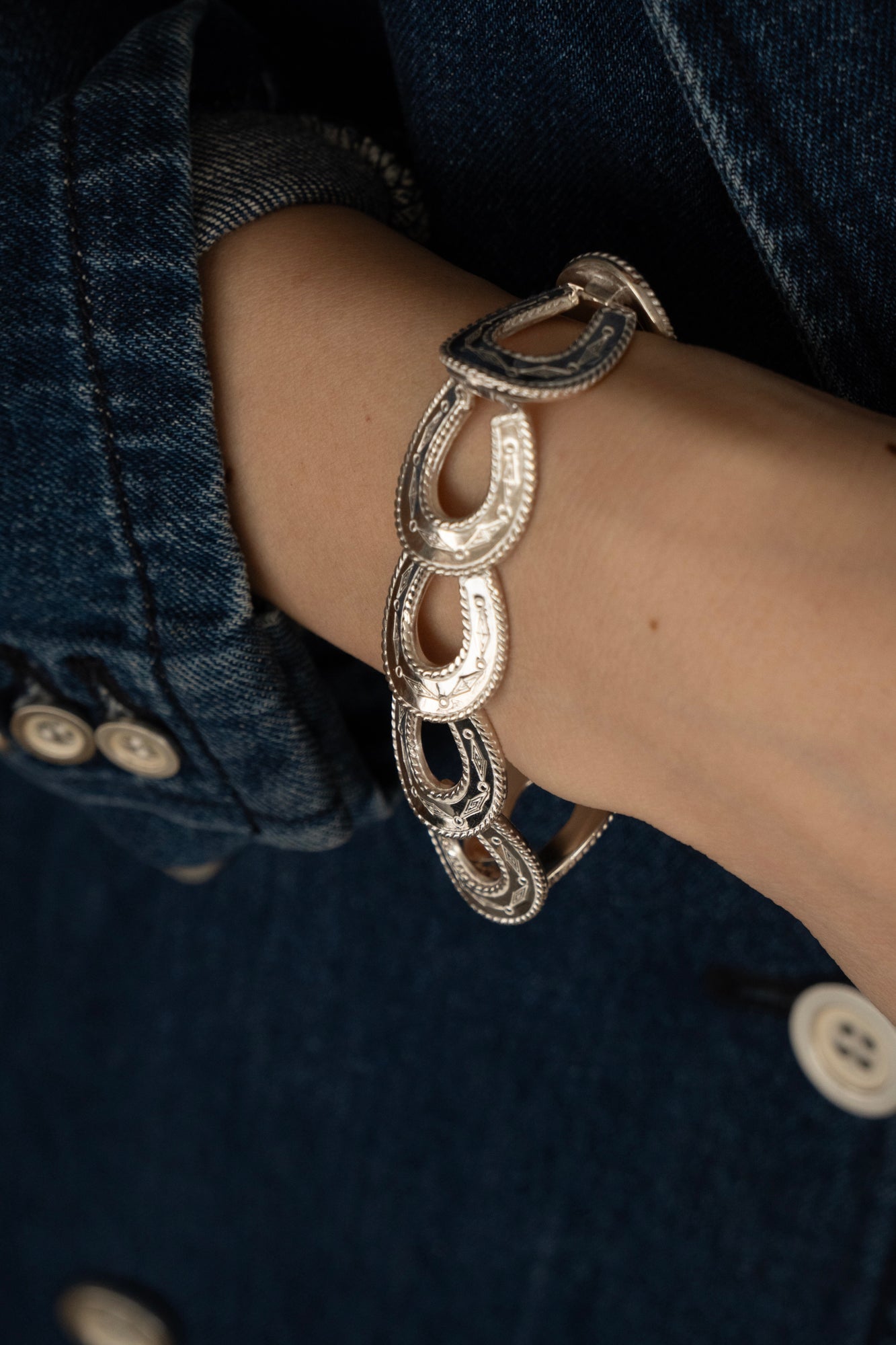 WAKAN SILVER SMITH ワカンシルバースミス Spirit Horse shoe Bracelet