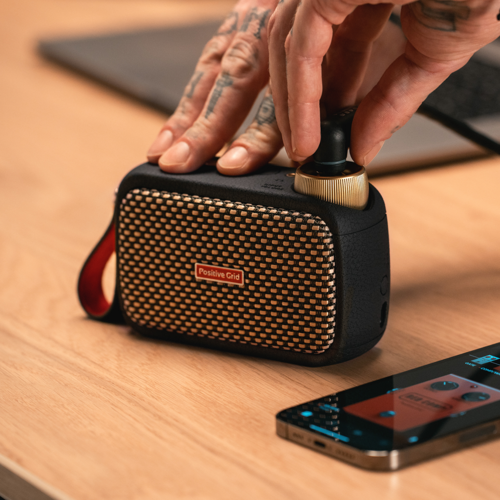 Spark GO | Ultra-portable Smart Guitar Amp & Bluetooth Speaker