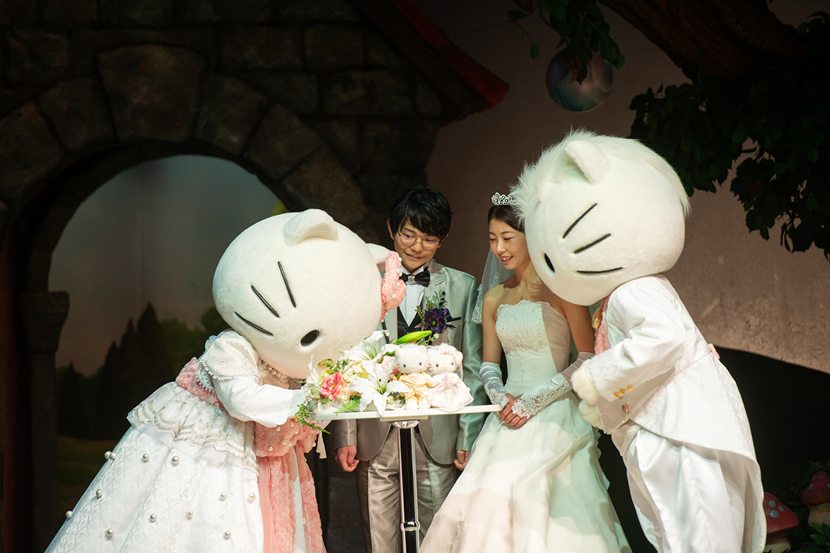 ハローキティが祝福する「ピューロランドウエディング」｜Produced by