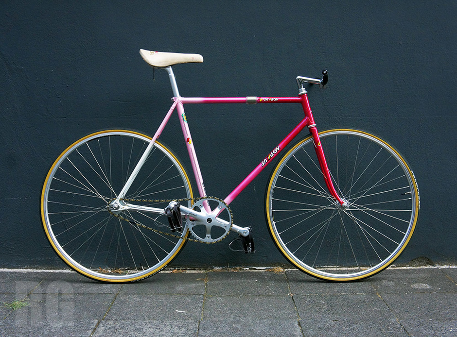 Samson NJS - Sakura Pink White Fade - Pedal Room