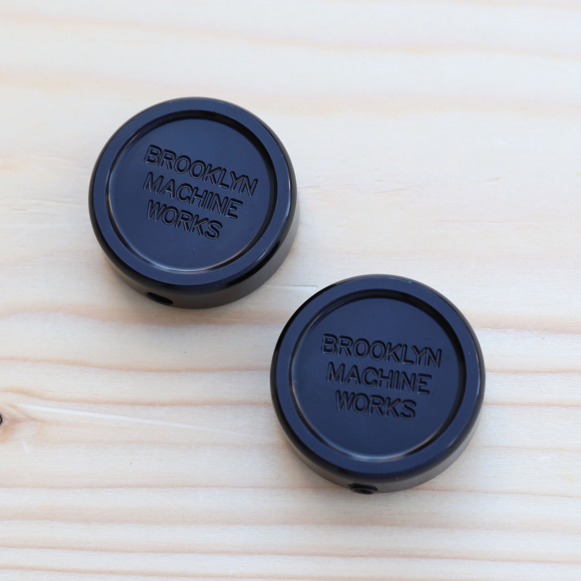 BAR ENDS CAP / BROOKLYN MACHINE WORKS - PEDESTRIAN