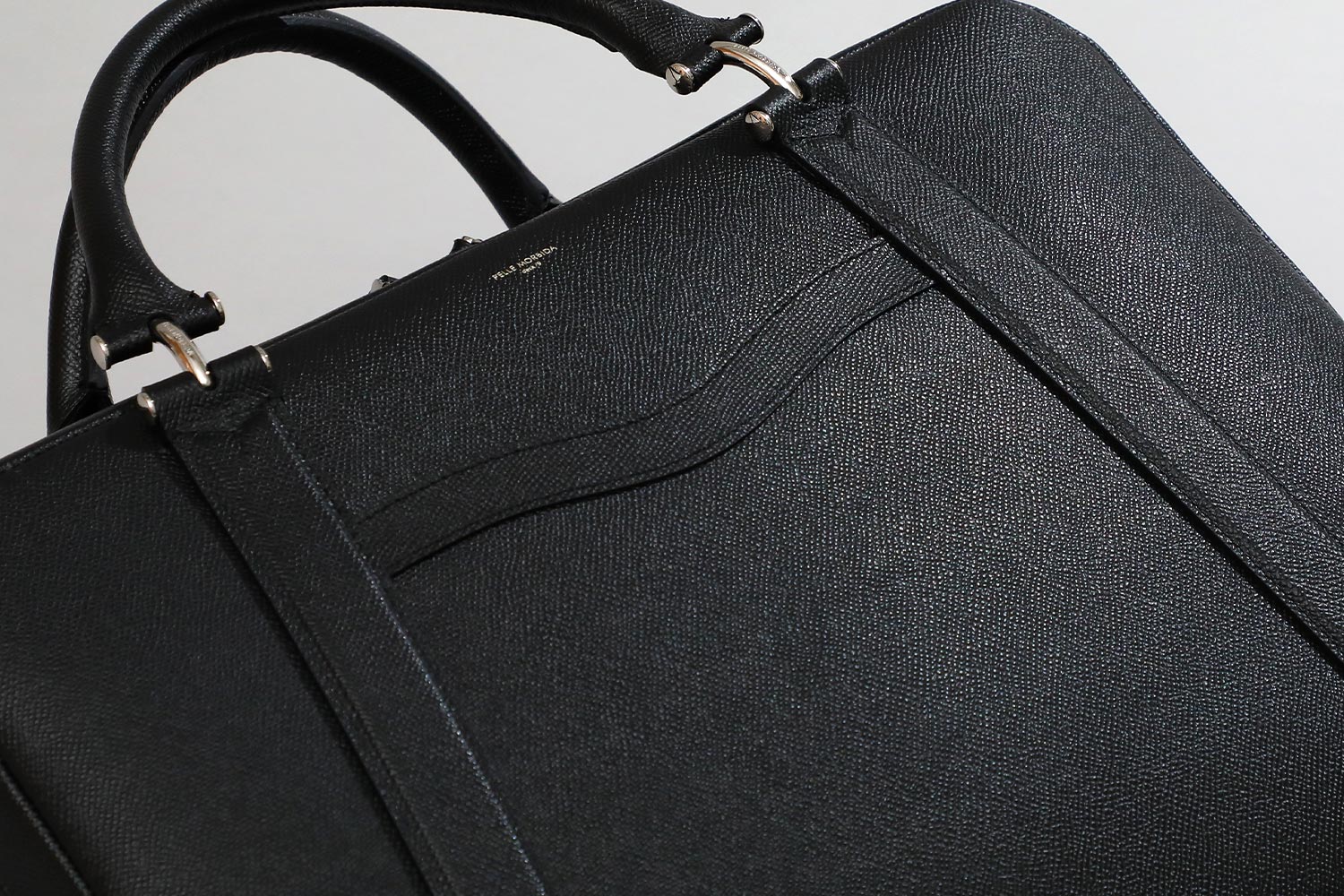 PELLE MORBIDA ペッレモルビダ deck/9デッキナイン　トート PELLE MORBIDA deck/9 Series<br>再入荷のお知らせ