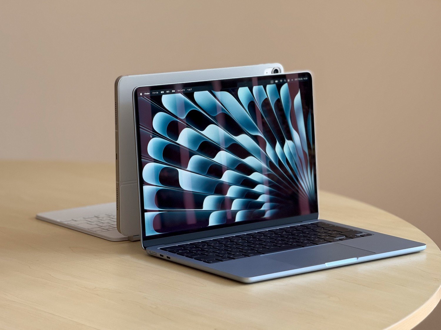 あなたには合うのはiPadかMacBookか？アップルから出た2つのAir