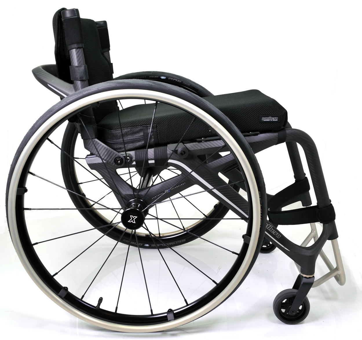 コ*チ様 Panthera パンテーラ 車椅子 s2ショート スウェーデン製 車 コ