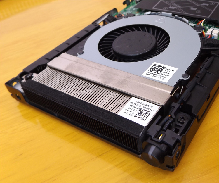 OptiPlex 7070 ウルトラ ＆ P2419HCモニタのセットでレビュー