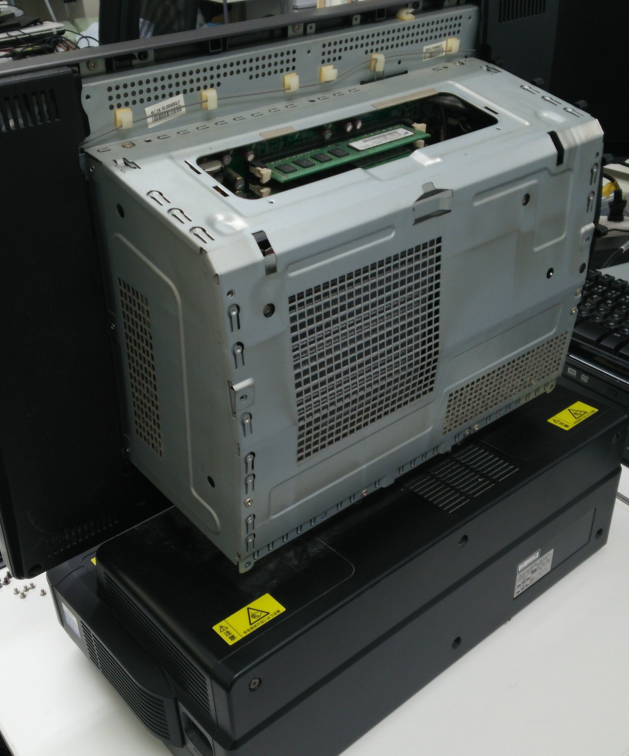 NEC VW770/TG Windows Vista S.M.A.R.T. status Badで起動しない