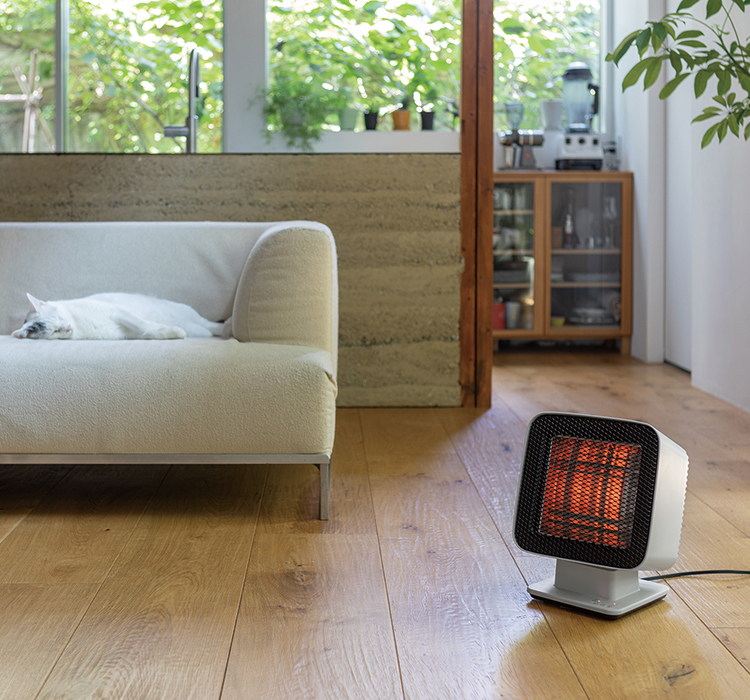 リフレクトヒーター Z310(自動首振り機能付き) | プラスマイナスゼロ