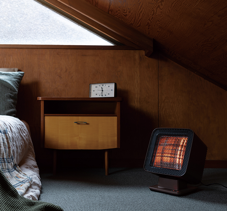 リフレクトヒーター Z310(自動首振り機能付き) | プラスマイナスゼロ