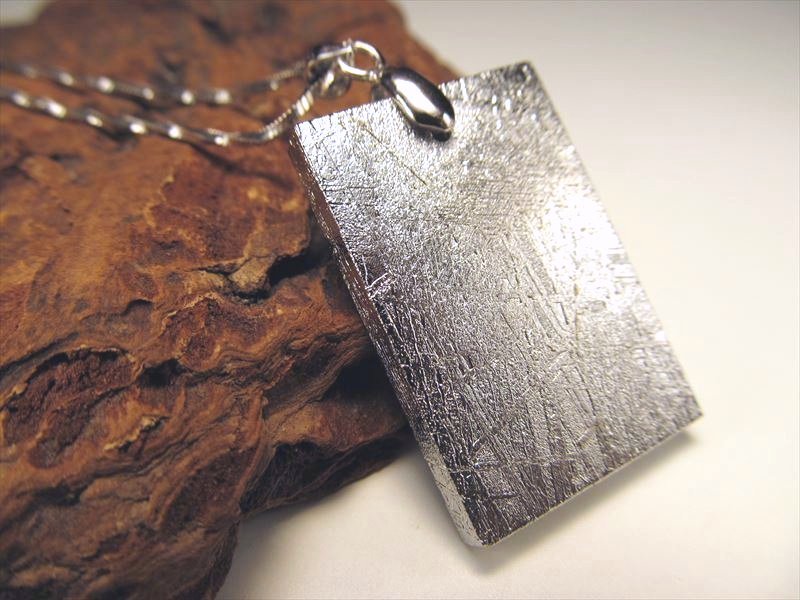 ◇神秘的なウィドマンシュテッテン構造◇HighQuality◇ギベオン【隕石