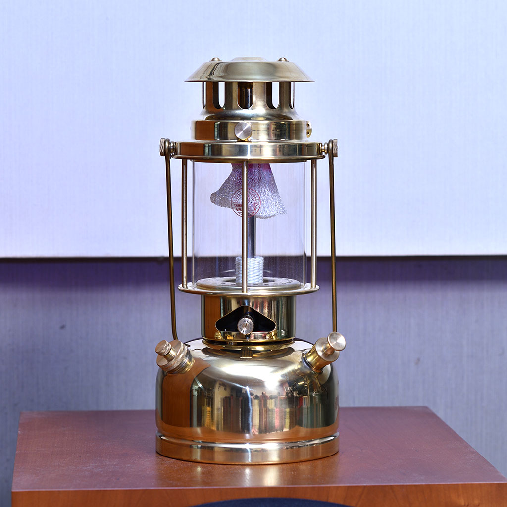 ヴェイパラックスランタン 300 ポリッシュドブラス - Vapalux Lanterns