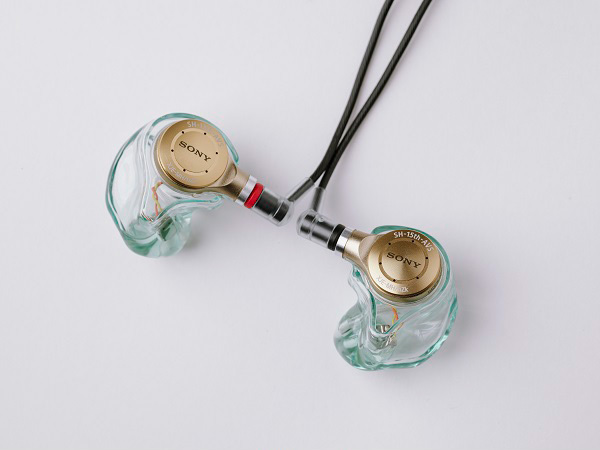 Just ear、澤野弘之コラボのカスタムIEM。自身の曲に最適な