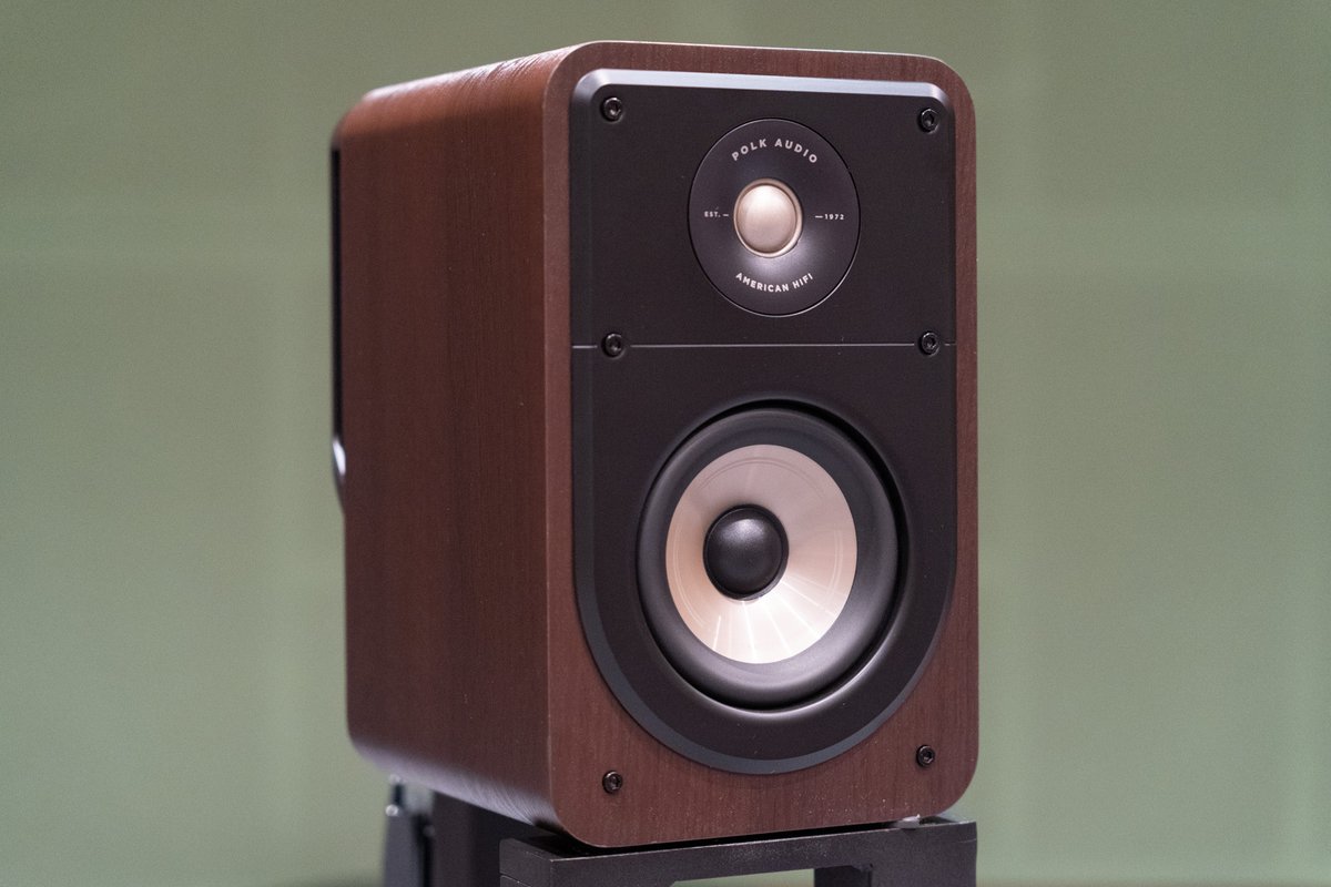 Polk Audio「Signature Elite」を聴く。風通しの良い低音は、この価格