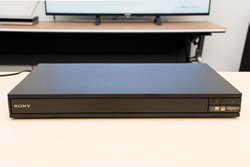 ソニー、同社初のUHD BDプレーヤー「UBP-X800」。4.5万円前後 - PHILE WEB