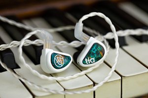 64 Audio、国内50台限定IEM「Fourte Blanc」の発売日を11/25に決定