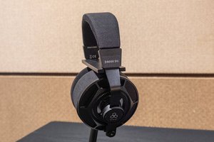 ヘッドフォン祭＞final、新旗艦ヘッドホン「D8000 DC」正式発表。完全